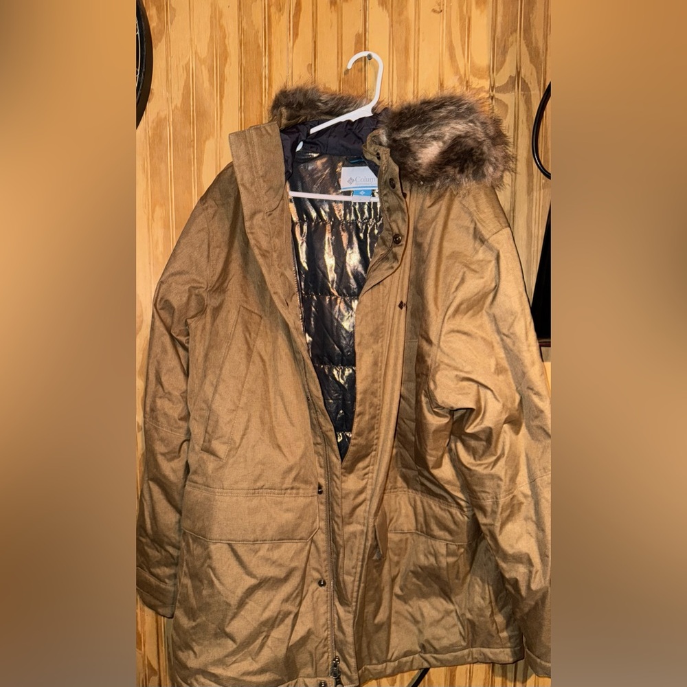 Columbia Men's Barlow Pass TurboDown™ || Jacket